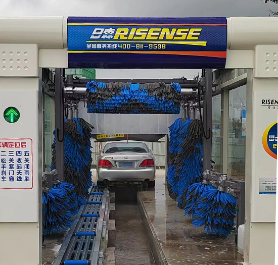 广东加油站安装日森隧道式自动洗车机