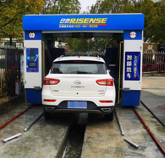 江西汽车服务中心安装日森全自动洗车机