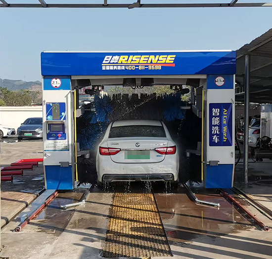 广西中国石化安装日森无人值守洗车机